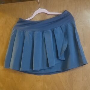 Xersion Slate Gray Pleated Skort
